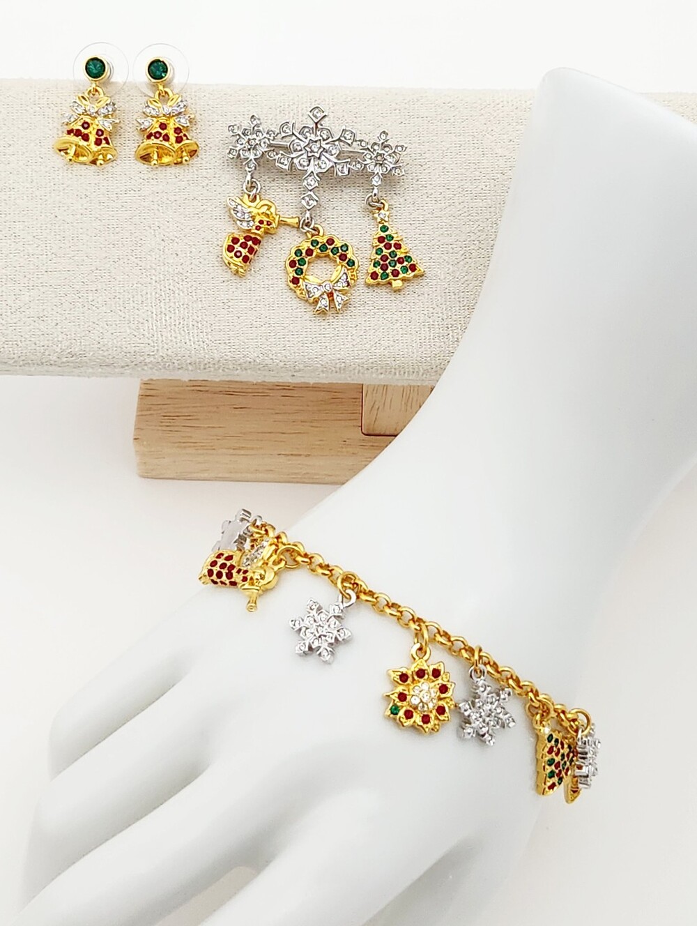 Danbury Mint Christmas Bangle Bracelet Brooch Pin Post Earrings Jewelry Set
